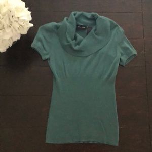 Women’s short sleeve sweater